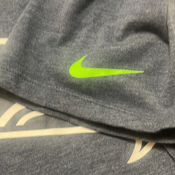 Nike Logo Essential (NFL Seattle Seahawks) - Picture 5 of 5